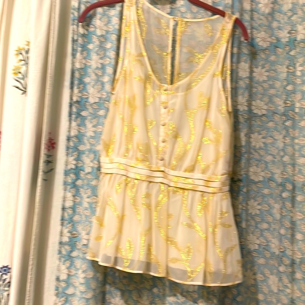 Anthropologie gold blouse. Fairy/boho. Gently worn. No flaws. Side zipper. Lined